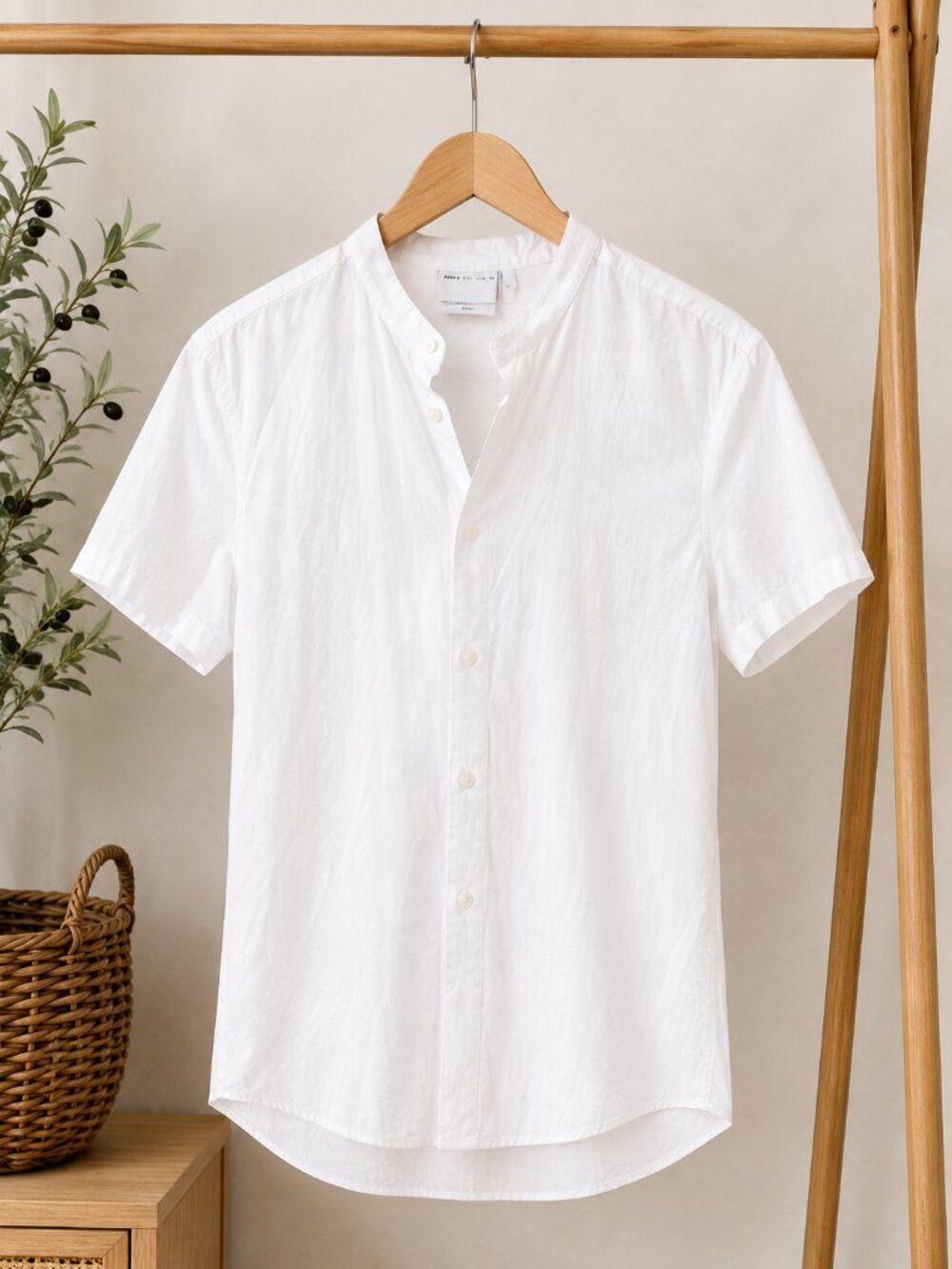 ASOS Men’s White Short Sleeve Button Up Shirt Mandarin Collar NWOT large